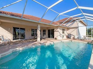 4206 Skyway Dr, Naples, FL 34112