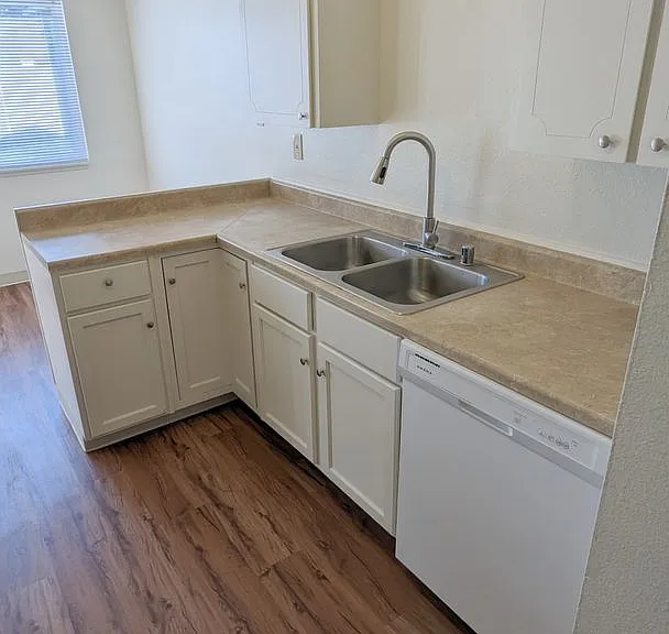 7815 NE 117th Ave — Photo 46