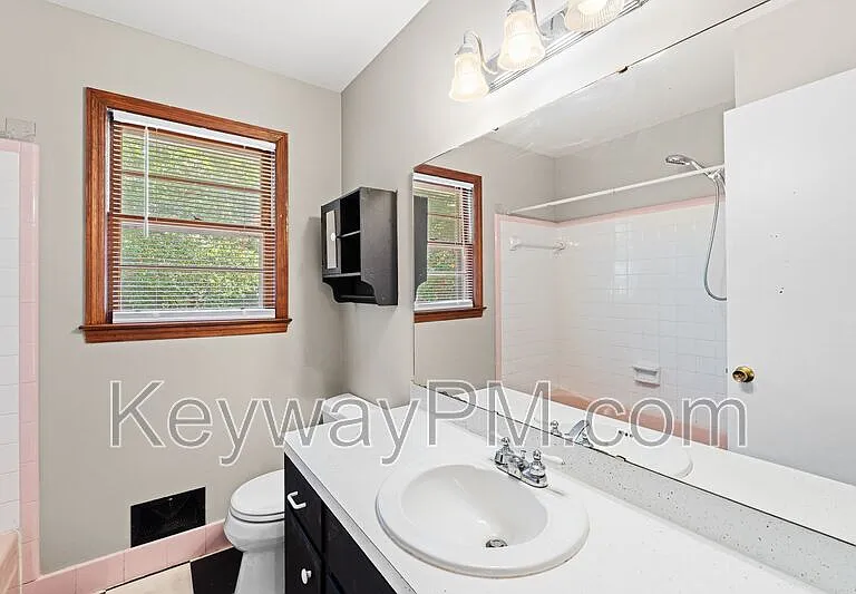 3301 Westmont Dr — Photo 14