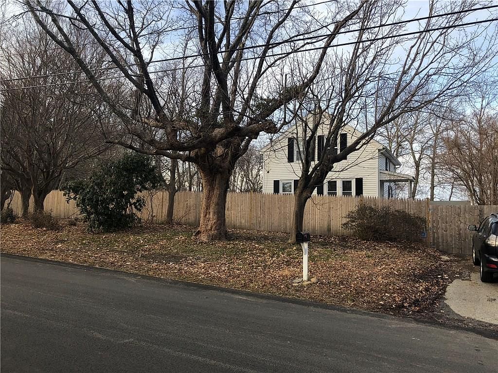 198 Glen Rd, Portsmouth, RI 02871 Zillow