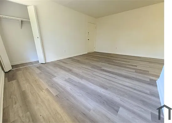 1 bed, 820 sqft, $1,100 — Photo 3
