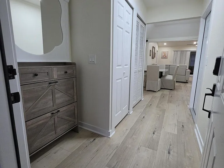 7411 Colony Cove Ln — Photo 20