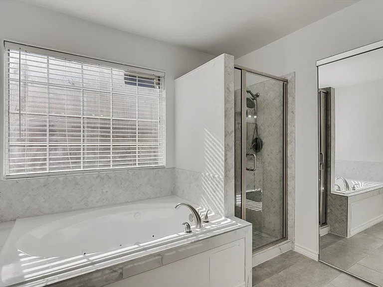 4402 Goodwin St — Photo 22