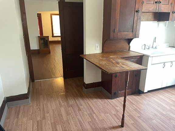 5th image of 100 E Mapledale Ave #100