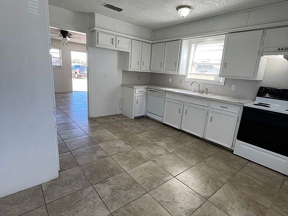 3rd image of 5708 Brownfield Dr #D