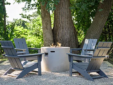 The Peak is our garden-style one-bedroom apartment in Westfield, MA. Enjoy a fully applianced eat-in kitchen that comes stacked 