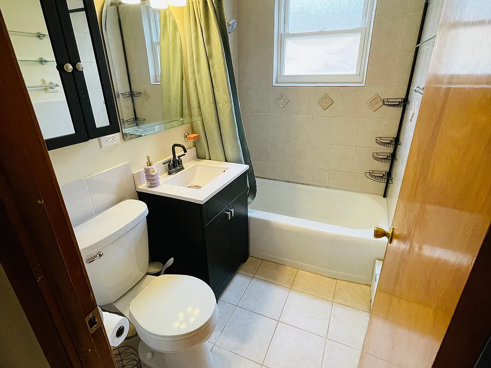 Modern Bathroom!