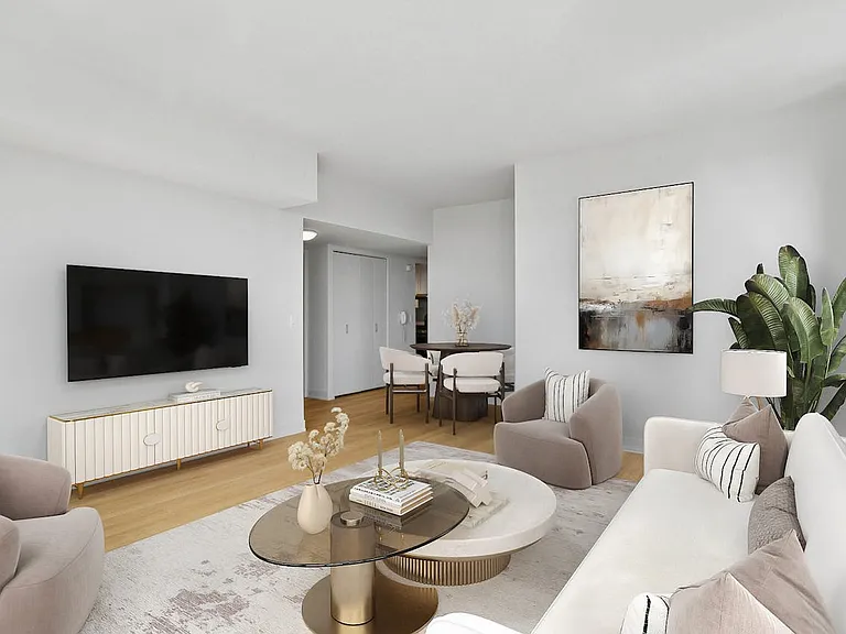 Columbus Cir #S35C — Photo 7