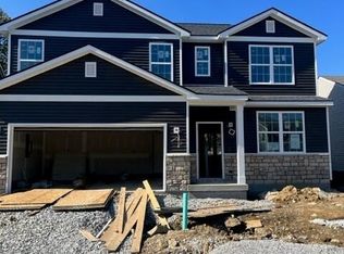 12046 Wooden Trace Dr, Louisville, KY 40229