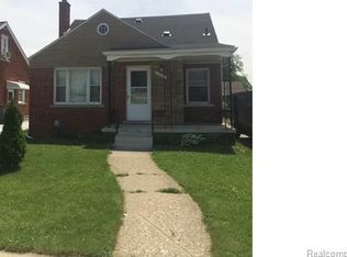 15656 Collinson Ave, Eastpointe, MI 48021