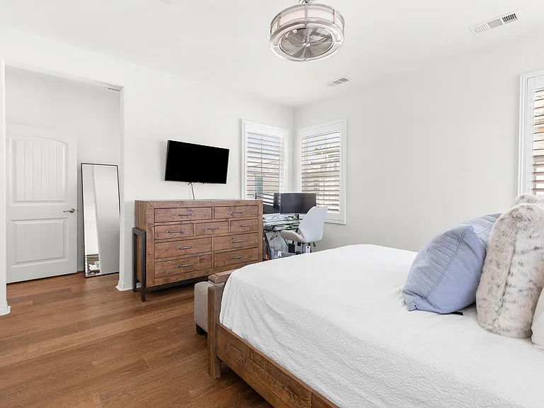 8653 Bay Laurel St — Photo 12