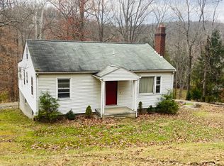 2 Crosby Rd, Morgantown, WV 26508