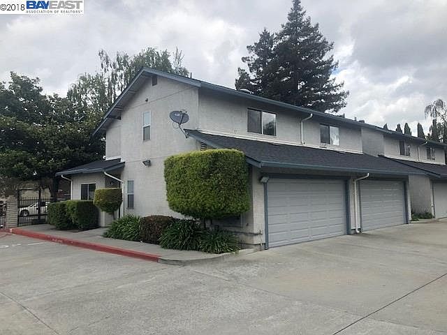 2nd image of 595 Blossom Way #2