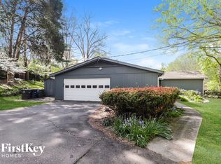 640 Valley Brook Ln, Winston Salem, NC 27104