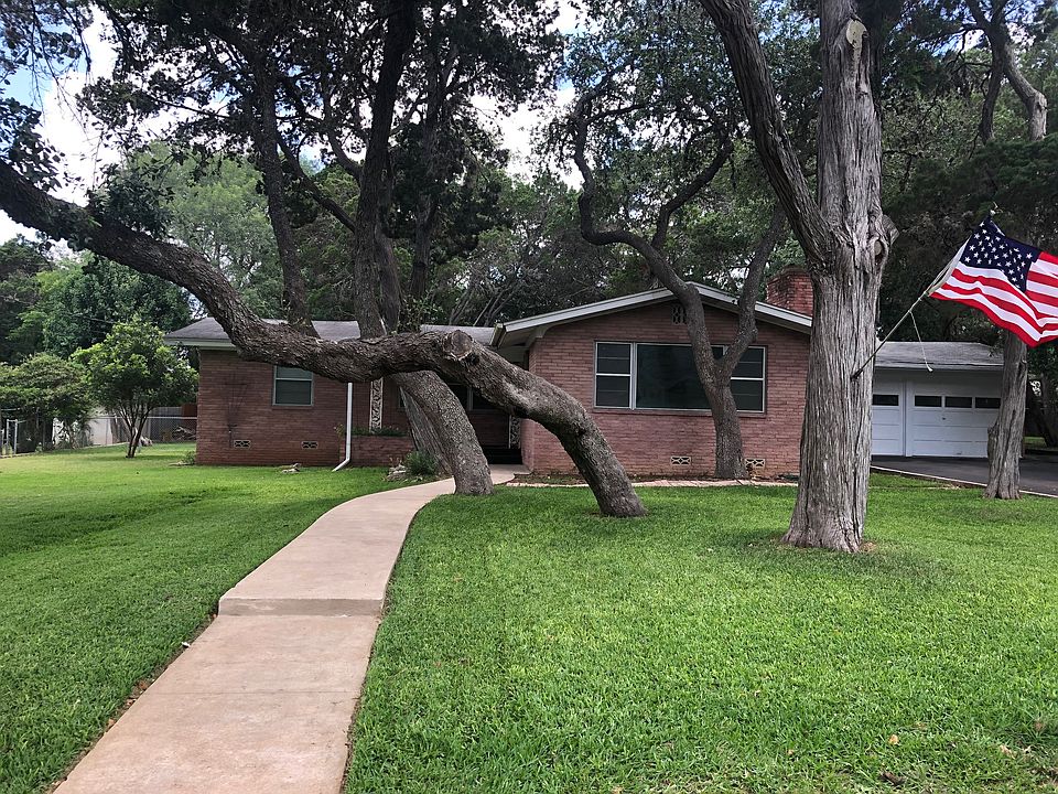 1st image of 957 Rosemary Dr