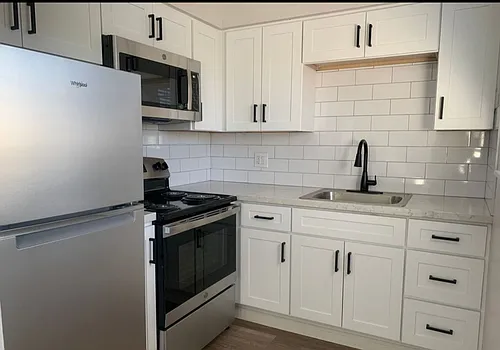 Malone Apartments Photo 1