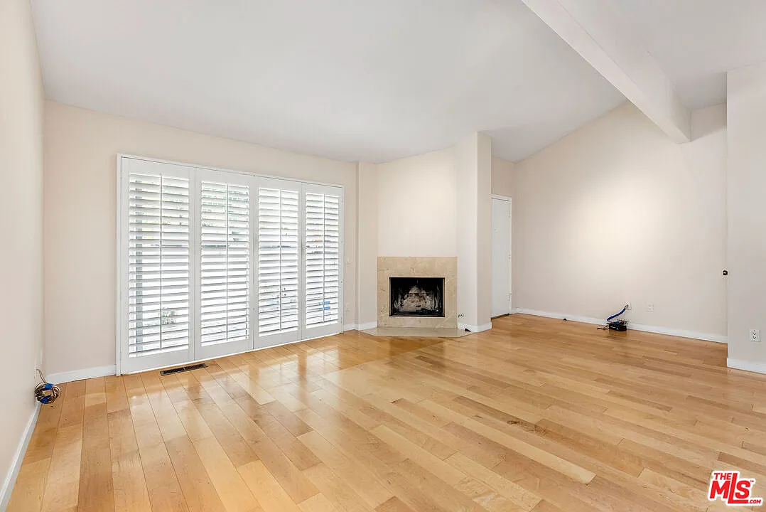 3 bed, 3.0 bath, 1767 sqft, $6,500 — Photo 4