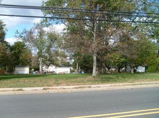 89 Apple St, Tinton Falls, NJ 07724