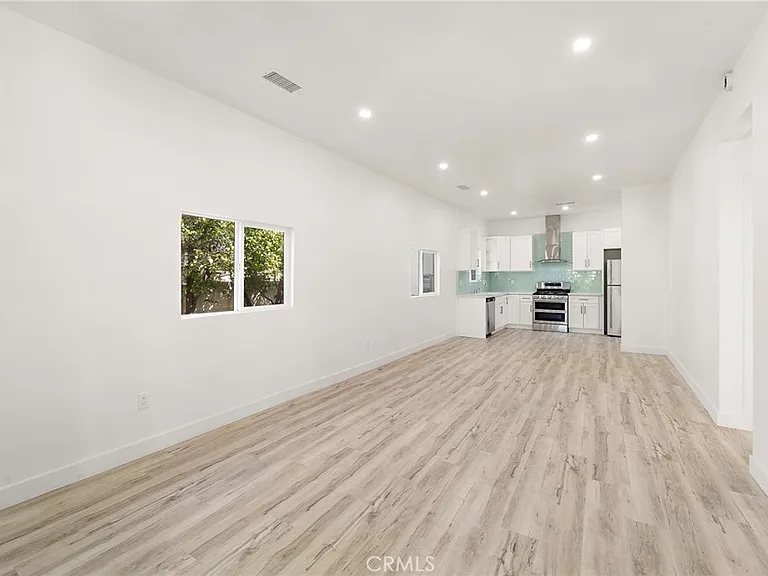 10730 Strathern St — Photo 3