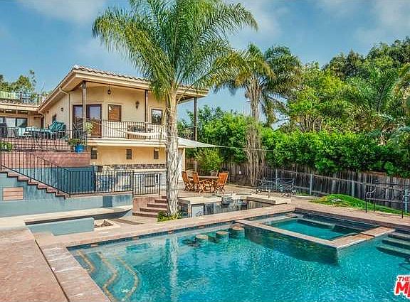 5th image of 28850 Selfridge Dr