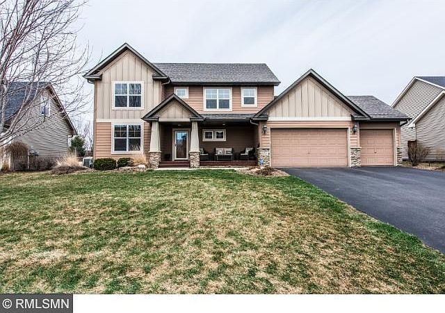Front of Home - Nice porch to relax on.