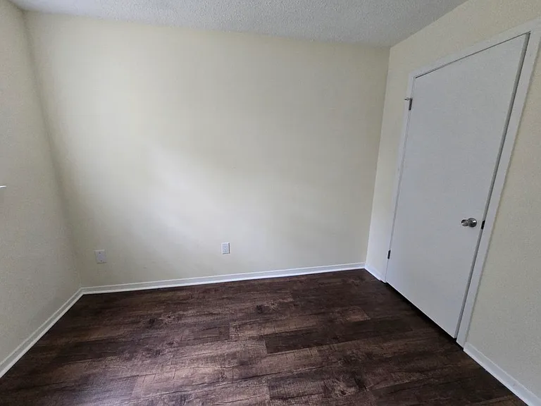 101 Los Palachios Ct — Photo 3