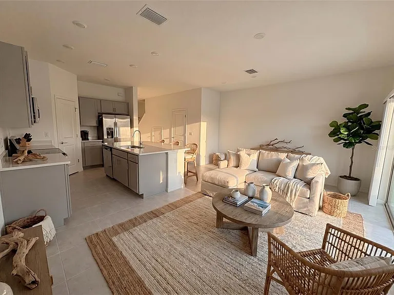 15196 Cuzcorro Ct — Photo 3