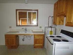 3rd kitchen / utility room