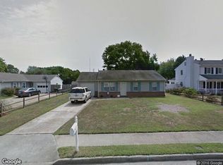 19 Edgemont Dr, Hampton, VA 23666