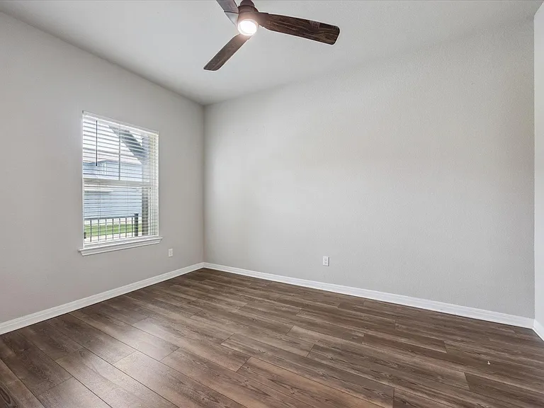 11611 Copperstone Ave — Photo 8