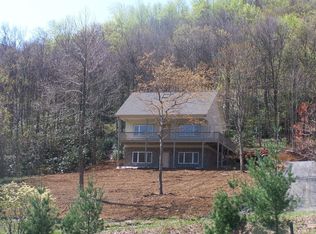 835 Golf Course Rd, West Jefferson, NC 28694