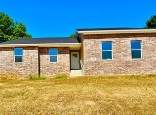 1200 Justins Trl, Neosho, MO 64850