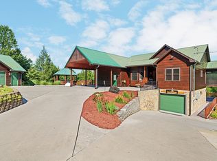 1819 Skyhawk Ln, Sevierville, TN 37876