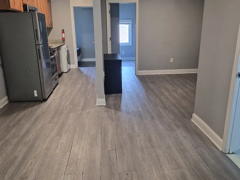 724 31st St SE #5 — Photo 3