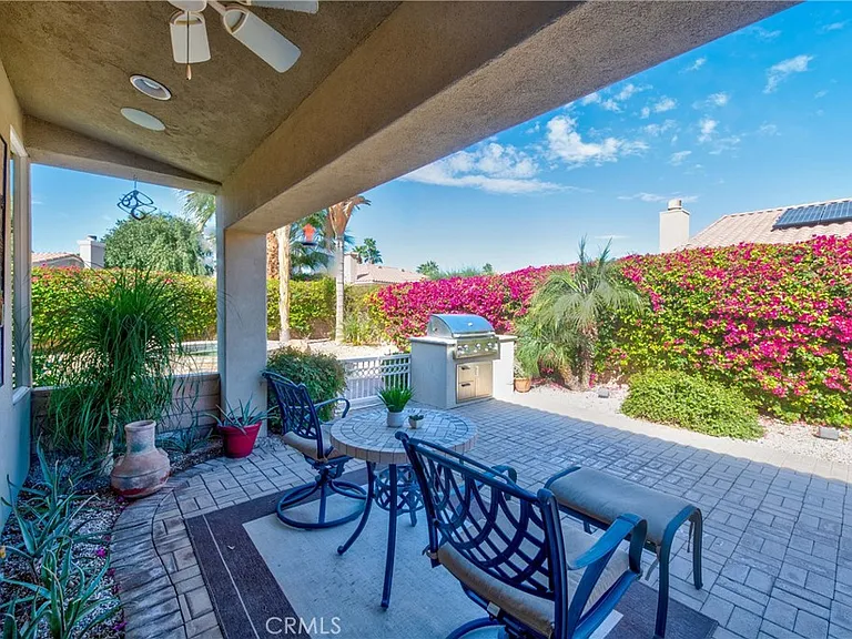 70 Rocio Ct — Photo 32