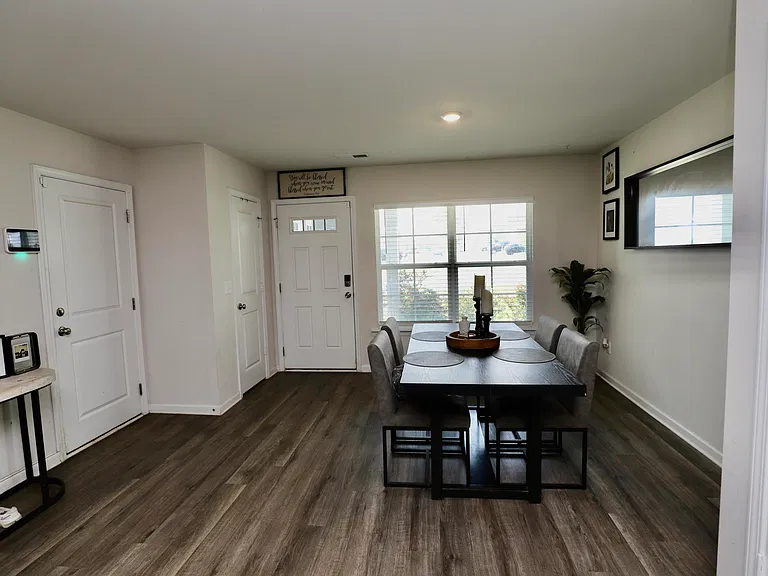 210 Bevington Brook Ln — Photo 11