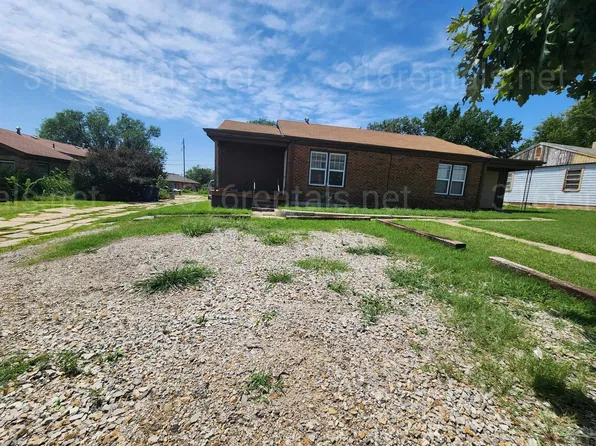 1411 N Erie Ave, Wichita, KS 67214