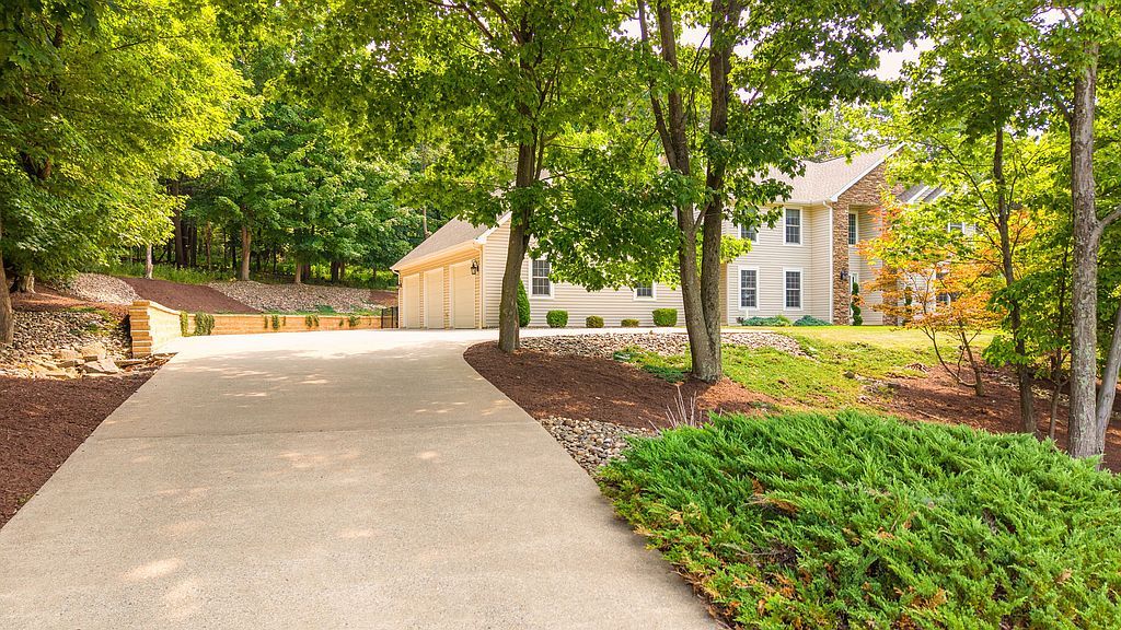 194 Kaseville Rd - Property Image