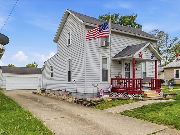2nd image of 407 Phillips Ave