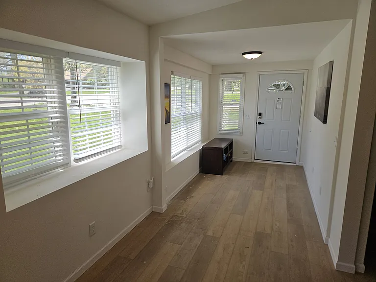 2589 N Shore Dr — Photo 4