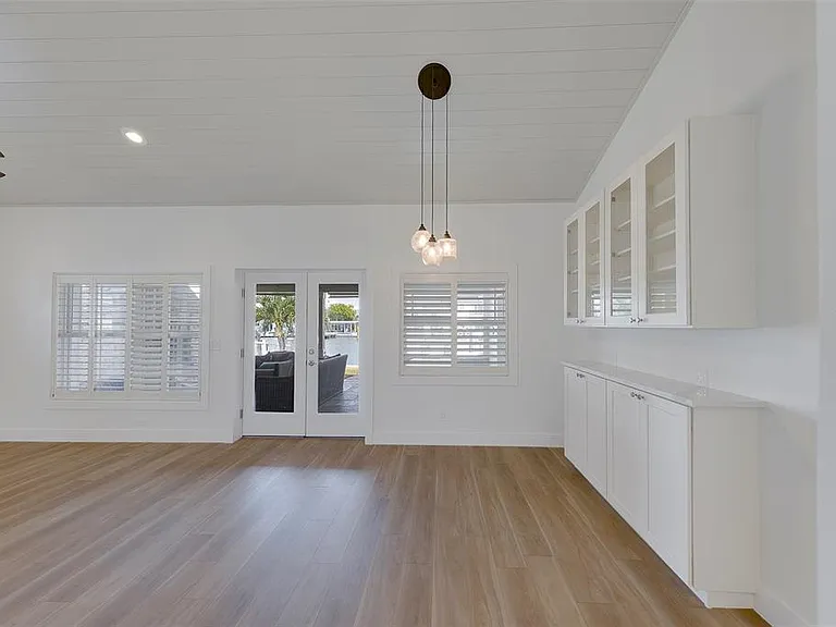 210 176th Terrace Dr E — Photo 11