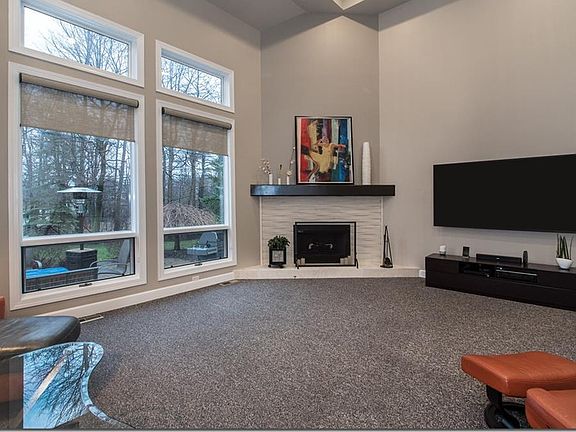4th image of 530 E Beacon Hill Cir