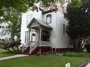 613 E Grove St #2, Bloomington, IL 61701