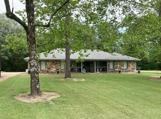 6869 Barnacre Rd, Sardis, MS 38666
