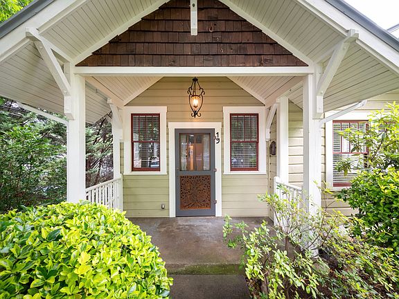 Lovely Outside Spaces to Relax