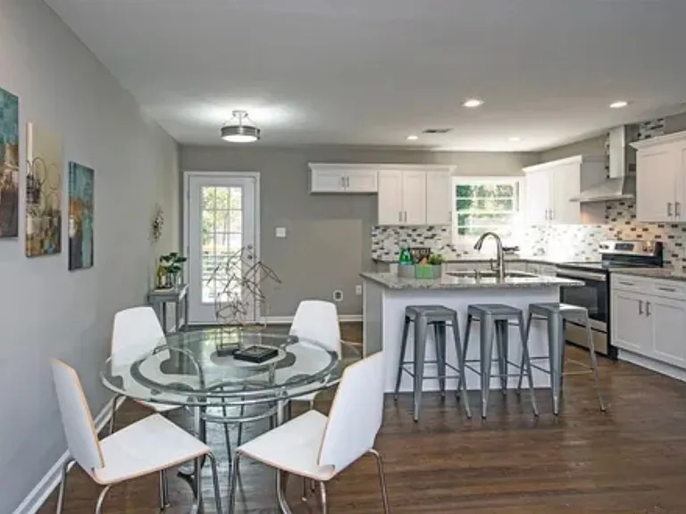 1693 San Gabriel Ave — Photo 4