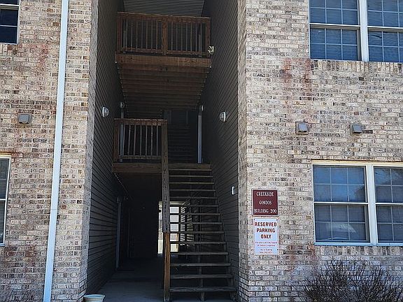 2nd image of 231 Creekside Dr