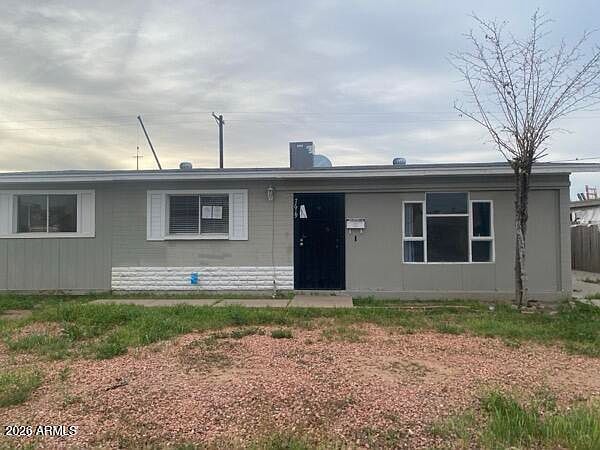 1st image of 7619 W CLARENDON Avenue