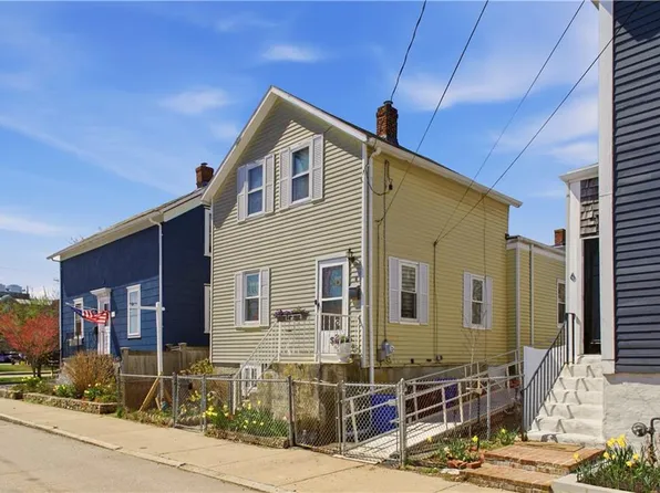 4 3rd St, Newport, RI 02840