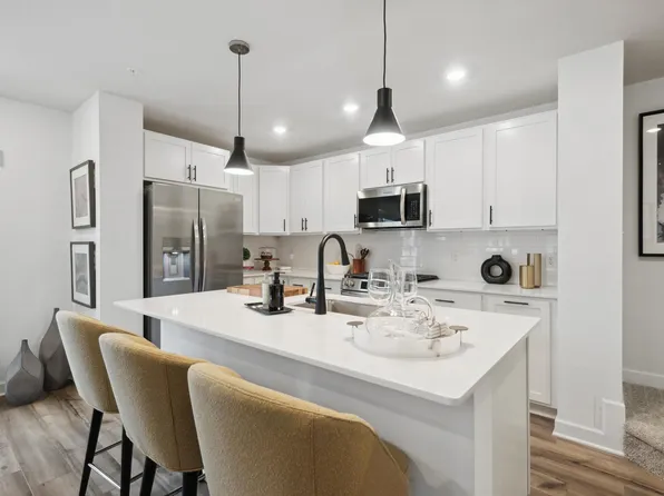 15026 Adare Way, Rosemount, MN 55068